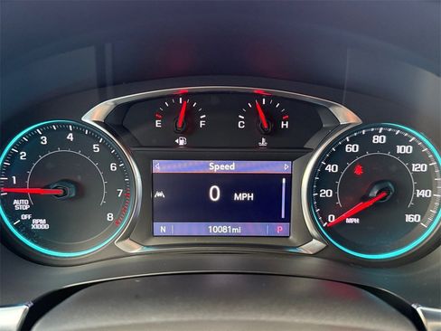 Used 2023 Chevrolet Traverse LT image 13