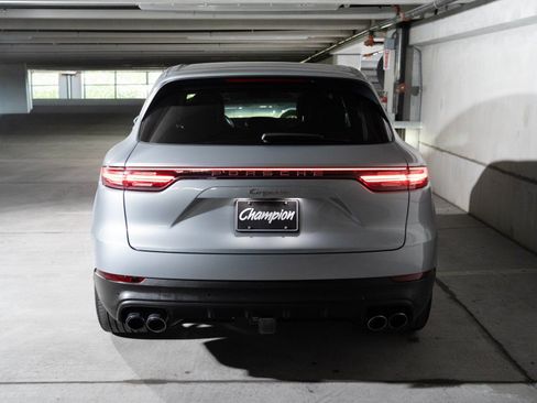 Certified 2023 Porsche Cayenne AWD/4WD image 10