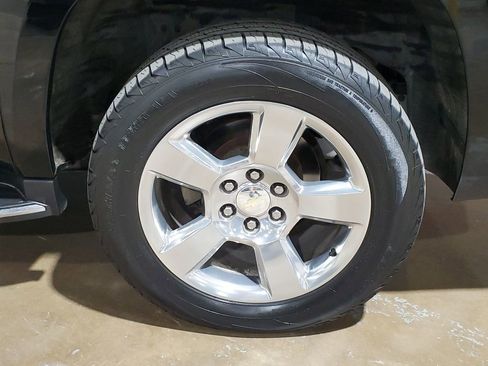 Used 2020 Chevrolet Suburban Premier image 42