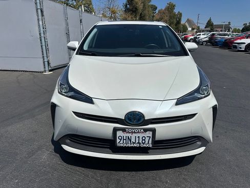 Used 2020 Toyota Prius Limited w/ Premium Convenience Package FWD image 6