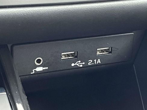 Used 2020 Subaru Outback Premium image 18