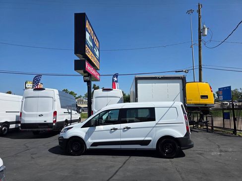 Used 2017 Ford Transit Connect XL FWD image 4