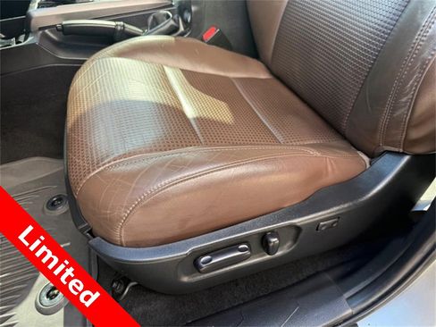 Used 2023 Toyota Tacoma Limited image 17