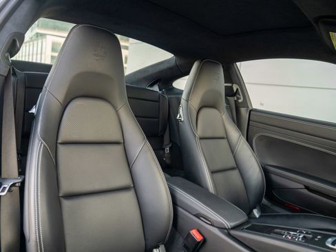 Certified 2019 Porsche 911 Turbo image 26