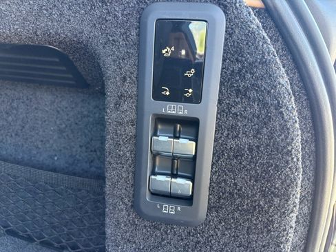 Used 2025 Land Rover Range Rover Long Wheelbase SE AWD/4WD image 9