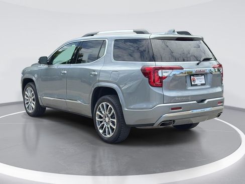 Used 2023 GMC Acadia Denali w/ Denali Technology Package FWD image 5