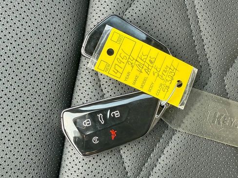 Used 2024 Volkswagen Atlas SE image 28