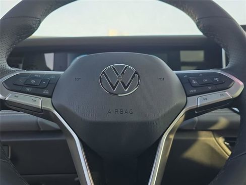 New 2026 Volkswagen Tiguan SE R-Line FWD image 22