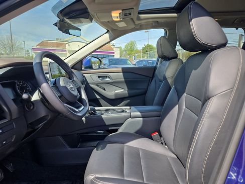 Used 2023 Nissan Rogue SL w/ SL Premium Package AWD/4WD image 14