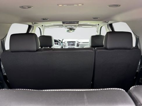 Used 2019 Chevrolet Tahoe Premier AWD/4WD image 12