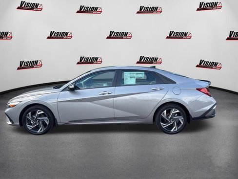 New 2025 Hyundai Elantra SEL FWD image 8
