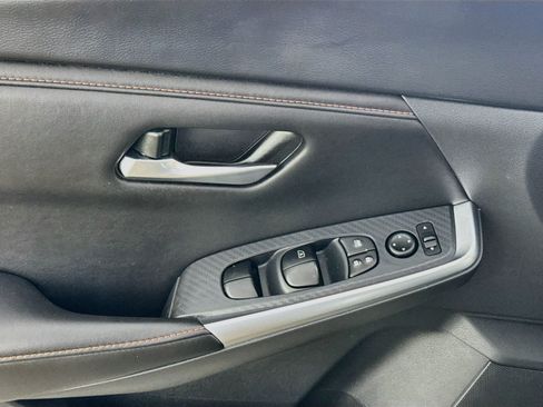 Used 2024 Nissan Sentra SR w/ SR Premium Package FWD image 22