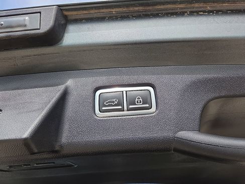 Used 2023 Kia Sorento SX Prestige AWD/4WD image 11