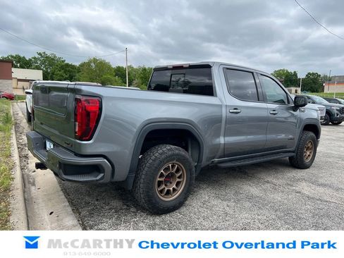 Used 2021 GMC Sierra 1500 AT4 w/ AT4 Premium Package AWD/4WD image 3