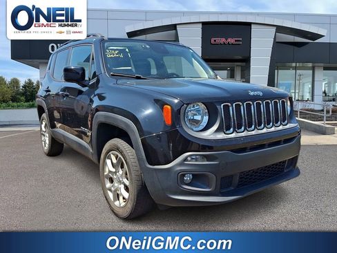 Used 2018 Jeep Renegade Latitude w/ Cold Weather Group AWD/4WD image 1