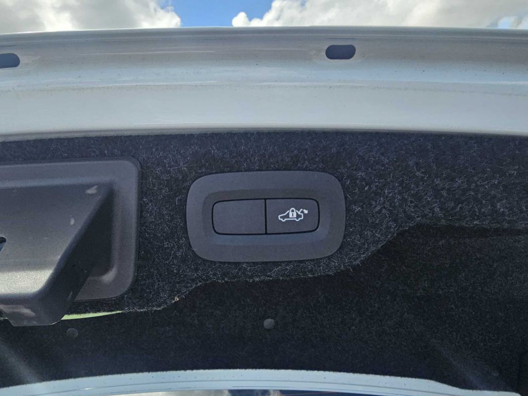 Used 2020 Volvo S60 T5 Inscription FWD image 21