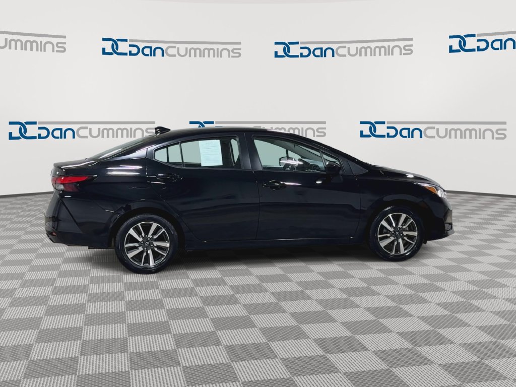 Used 2024 Nissan Versa SV FWD image 9