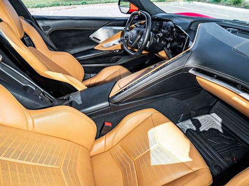 Used 2021 Chevrolet Corvette Stingray Premium Conv w/ Battery Protection Package RWD image 11