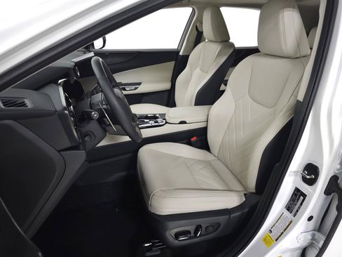 Used 2025 Lexus NX 450h+ AWD w/ Accessory Package (2T) image 19