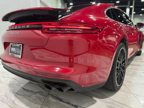 Used 2018 Porsche Panamera 4S image 10