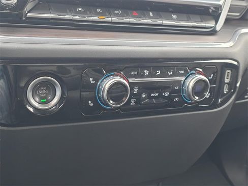 Used 2024 GMC Sierra 1500 SLT image 28