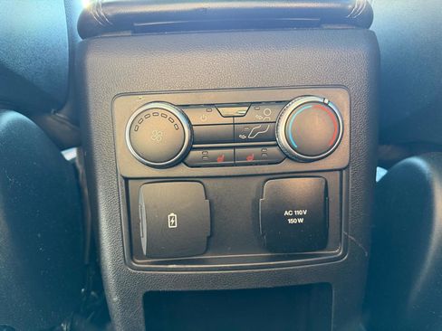 Used 2020 Ford Explorer Limited image 33