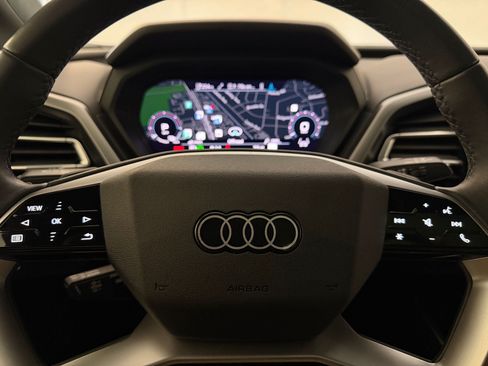 Used 2025 Audi Q4 e-tron Premium w/ Convenience Package RWD image 18