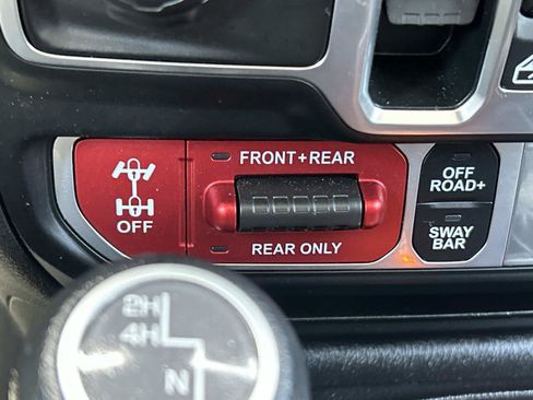 Certified 2026 Jeep Wrangler Unlimited Rubicon AWD/4WD image 26