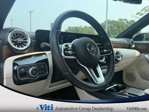 Used 2022 Mercedes-Benz A 220 4MATIC image 17