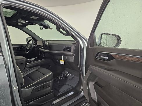 New 2026 Chevrolet Suburban Premier w/ Sun And Tow Package image 12