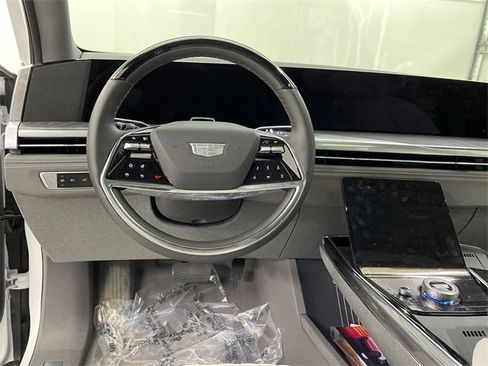 New 2025 Cadillac Escalade IQ Luxury 1 w/ LPO, Radiant Package image 22