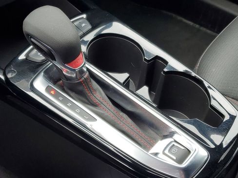 Certified 2025 Chevrolet Trax RS w/ Driver Confidence Package image 18