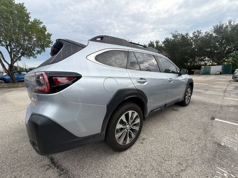 Used 2025 Subaru Outback Limited AWD/4WD image 7