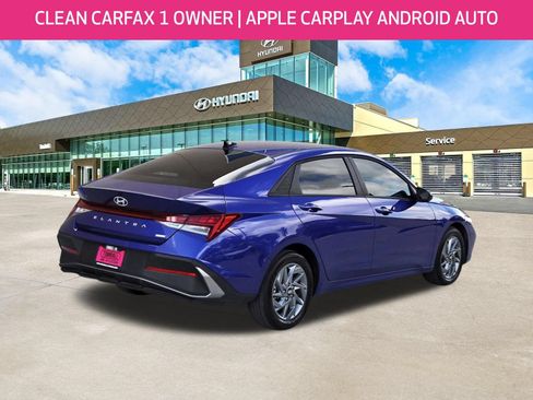 Used 2025 Hyundai Elantra Hybrid FWD image 5