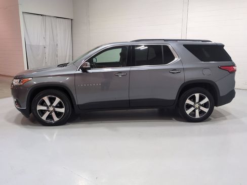 Used 2019 Chevrolet Traverse LT w/ LT Premium Package AWD/4WD image 6