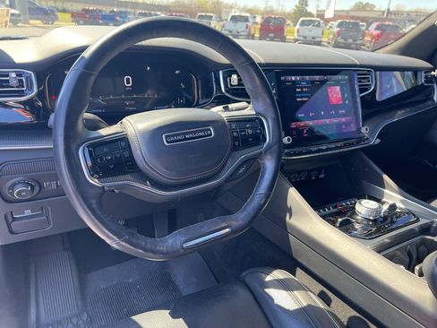 Used 2022 Jeep Grand Wagoneer Series II image 7