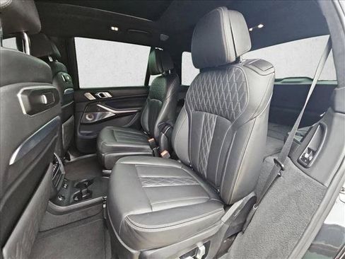 Used 2023 BMW X7 M60i w/ Executive Package AWD/4WD image 18