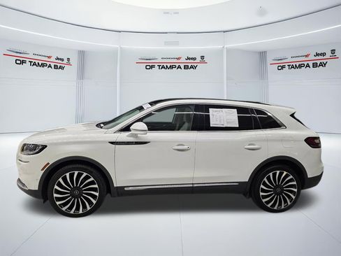 Used 2022 Lincoln Nautilus Black Label w/ Class II Trailer Tow Package AWD/4WD image 3