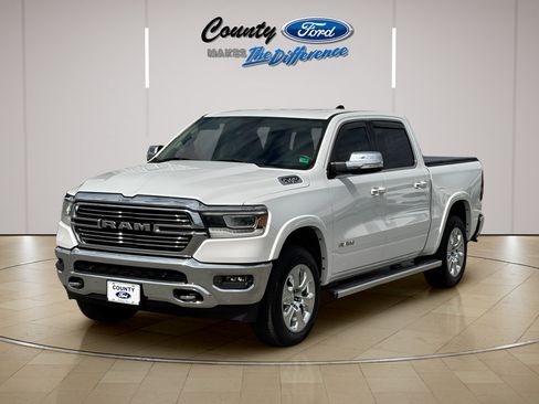 Used 2019 RAM 1500 Laramie AWD/4WD image 2