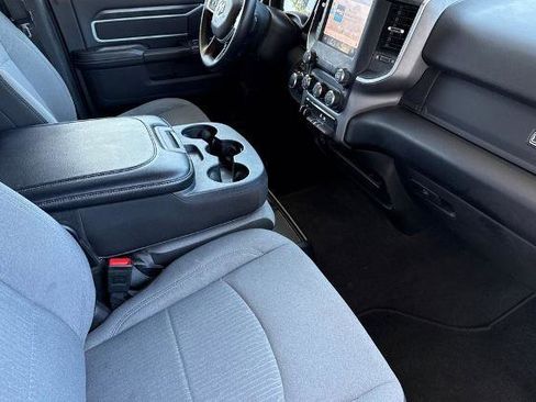 Used 2024 RAM 2500 Big Horn AWD/4WD image 23