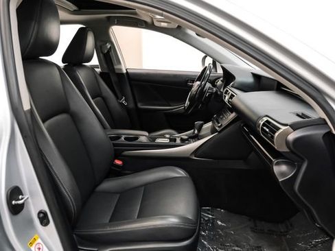 Used 2016 Lexus IS 200t RWD image 32