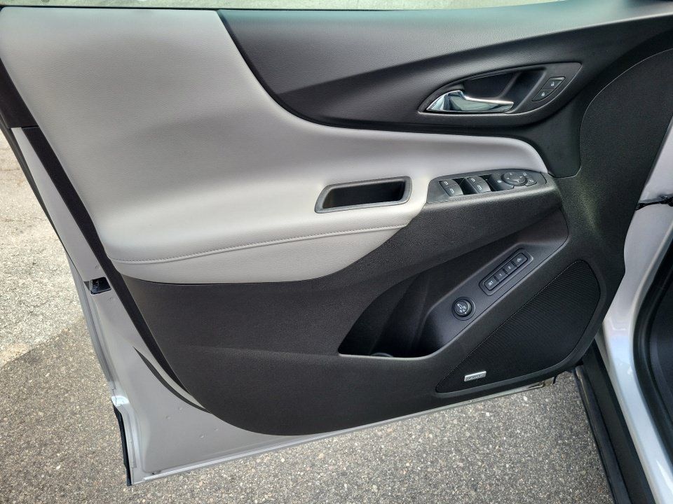 Used 2019 Chevrolet Equinox Premier FWD image 36