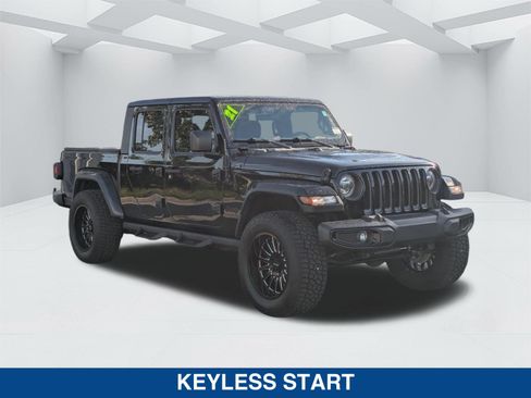 Used 2021 Jeep Gladiator Sport AWD/4WD image 3