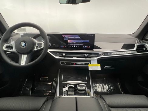 New 2026 BMW X5 xDrive40i AWD/4WD image 10
