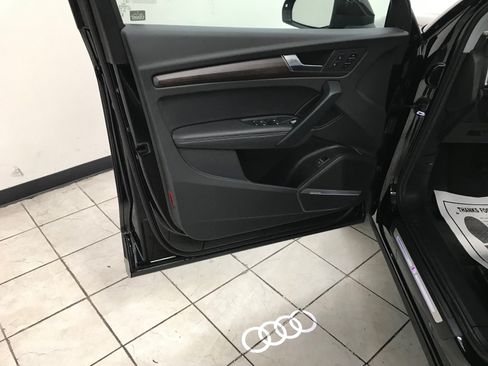 Used 2023 Audi Q5 2.0T Prestige w/ Prestige Package AWD/4WD image 8