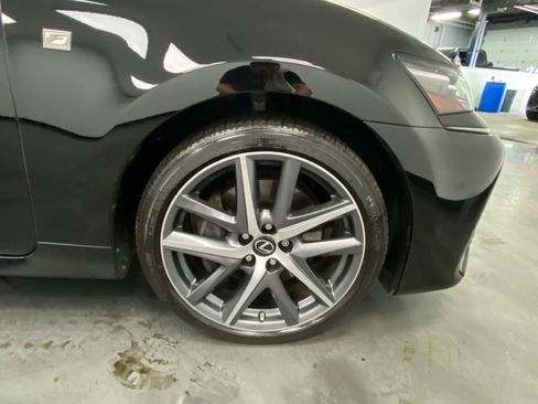 Used 2019 Lexus GS 350 F Sport w/ Preferred Accessory Package AWD/4WD image 16