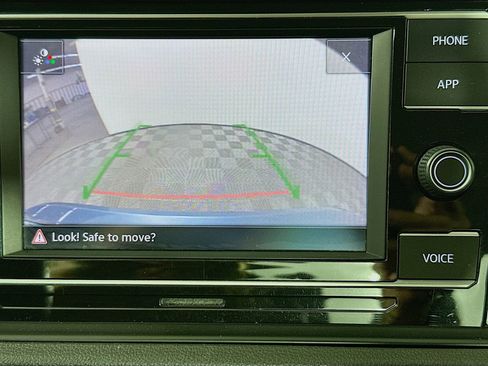 Used 2021 Volkswagen Jetta SE FWD image 14