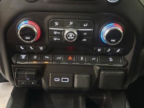 Used 2023 GMC Sierra 2500 Denali w/ Denali Ultimate Package image 5