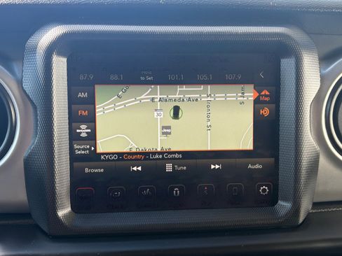 Used 2021 Jeep Wrangler Unlimited Sport AWD/4WD image 28