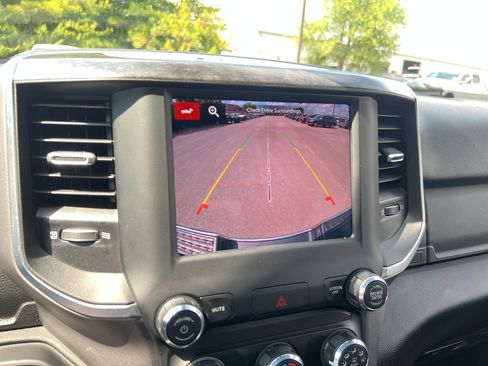 Used 2024 RAM 2500 Big Horn w/ Bed Utility Group image 20